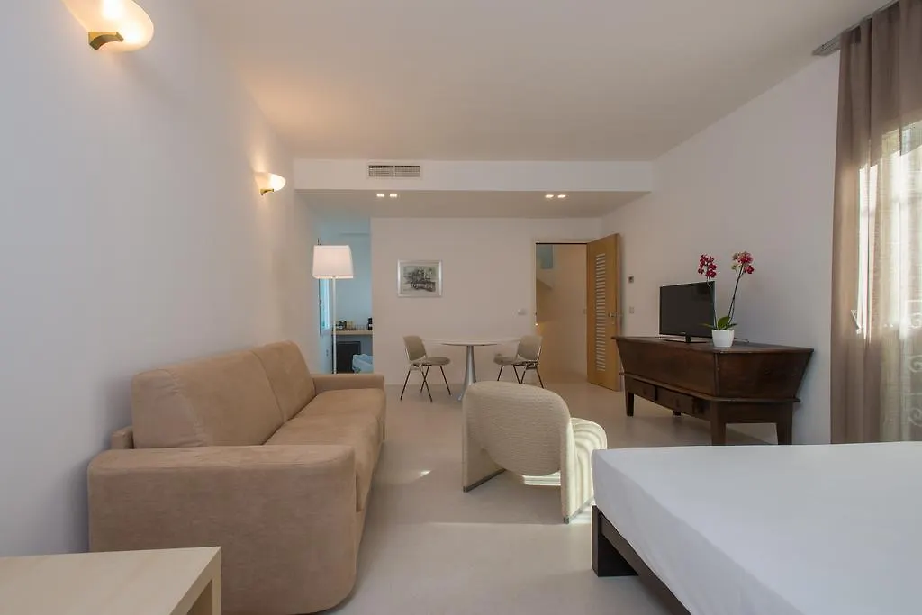*** Gasthof Le Bifore Charming House Lecce Italien